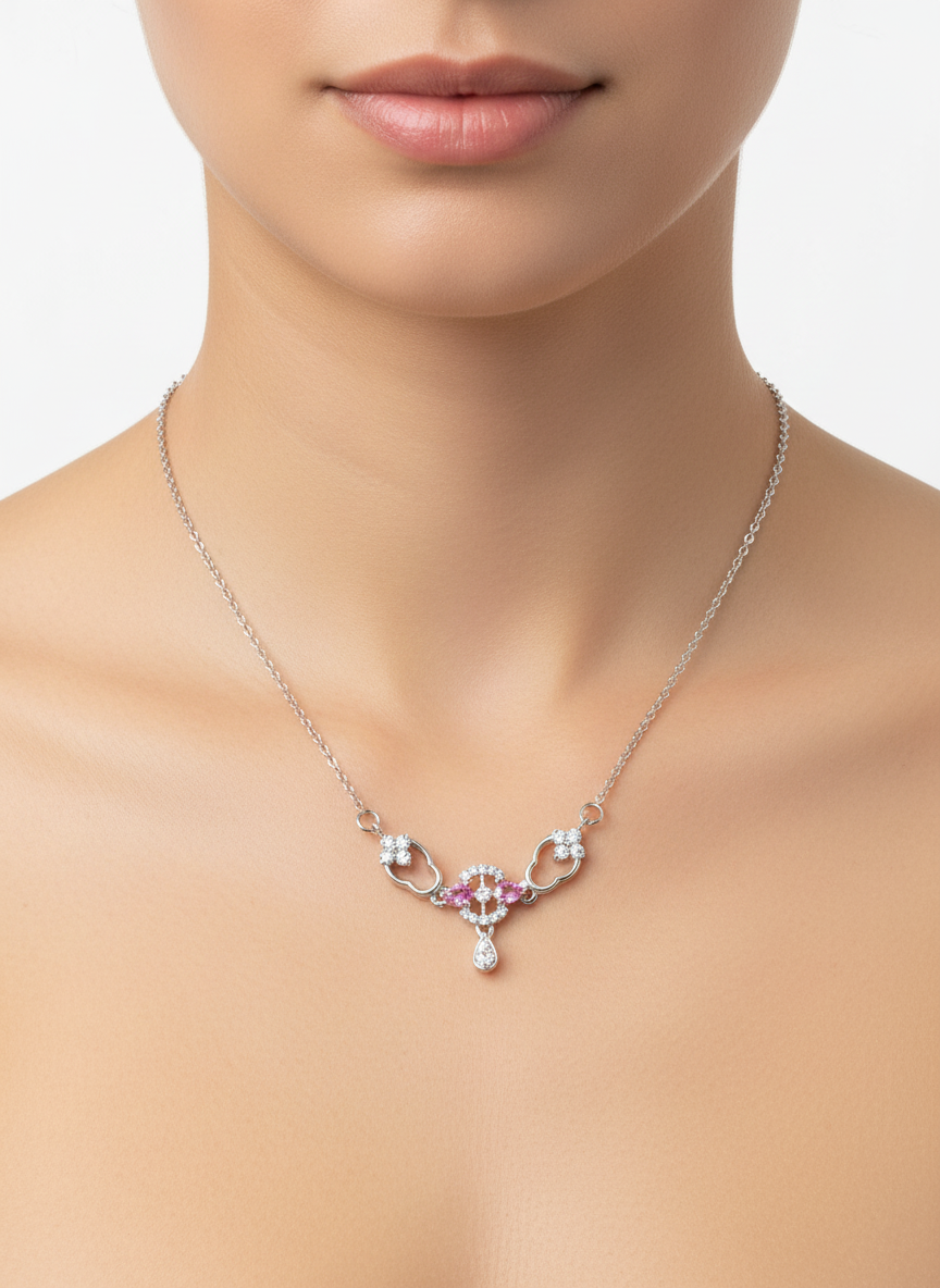 Lifestyle necklace on model